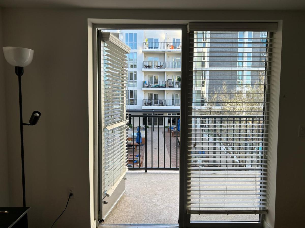 Luxury Apartment In Hollywood Los Angeles Exterior photo