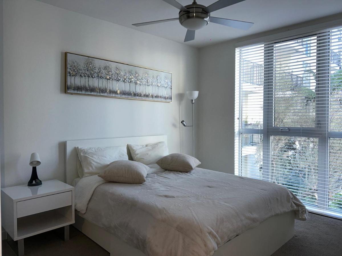 Luxury Apartment In Hollywood Los Angeles Exterior photo